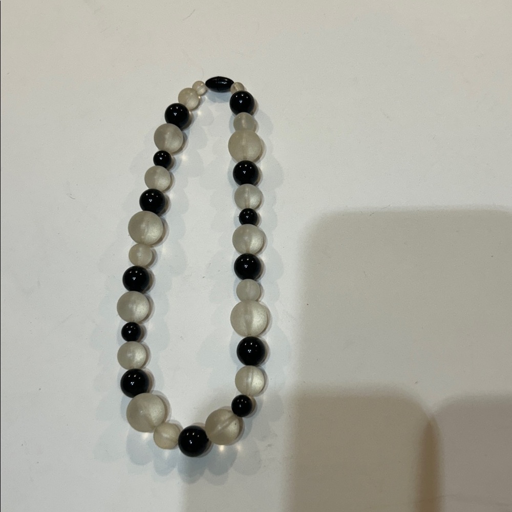 Women’s Marble Bead Fashion Necklace